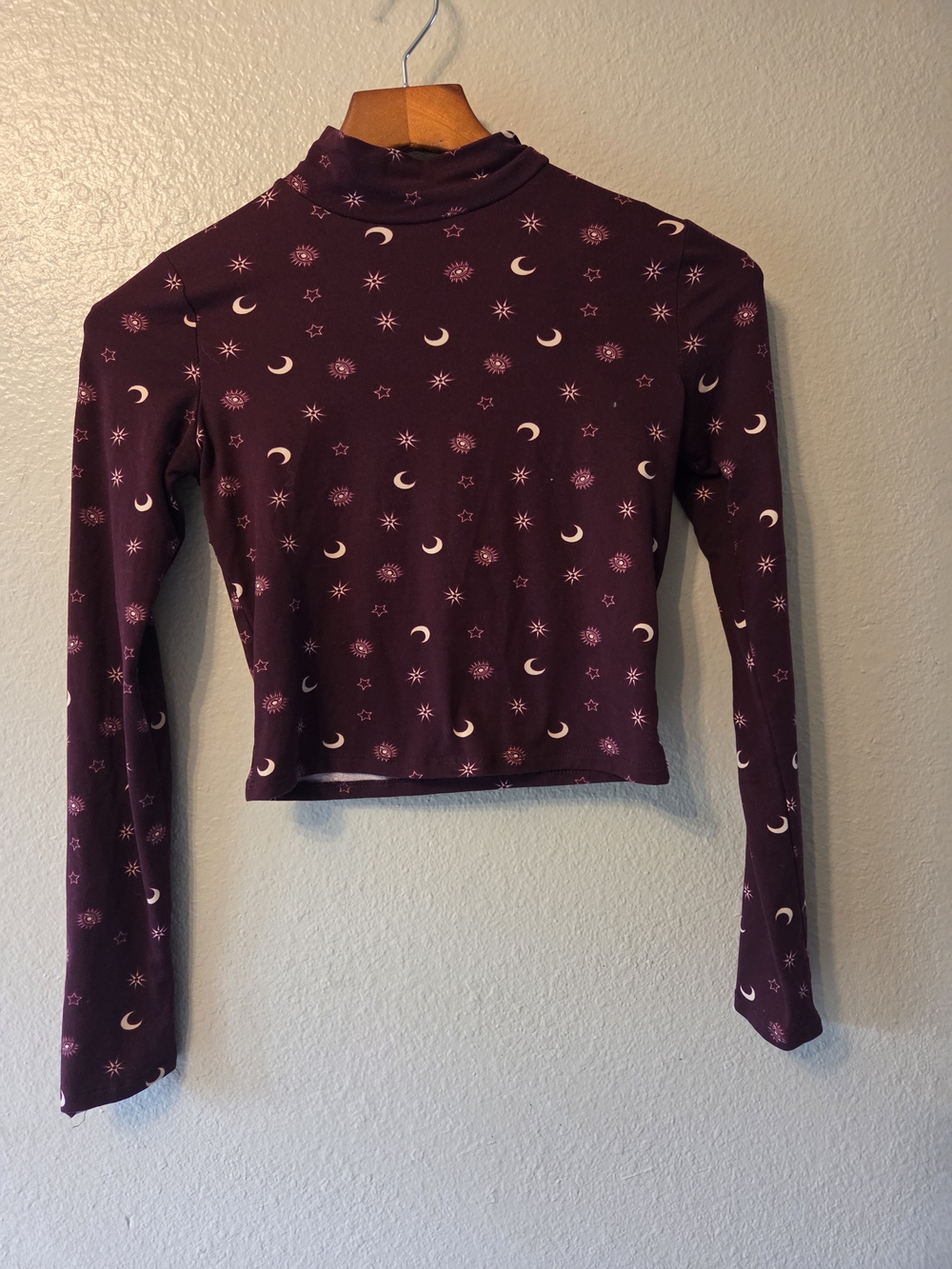 Women’s Long Sleeve Turtleneck Crop Top Moon Star Maroon Open Beach Whimsical